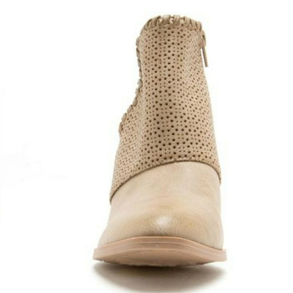 Last 5.5,6 Chunky Heeled Booties 🚨PRICE FIRM🚨 - Picture 5 of 6